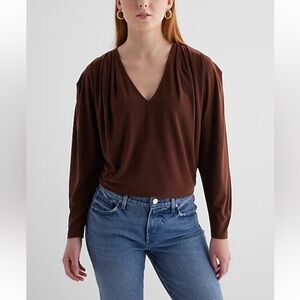 Express Brown Skimming V-Neck Long Sleeve Pleated Shoulder Top womens NEW